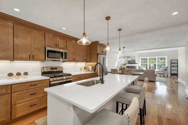 64 Granite Ridge, Meredith, NH 03253