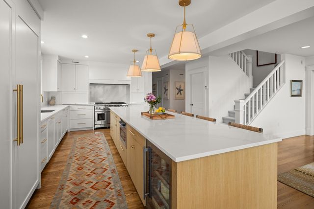 17 Hunger Lane, Stowe, VT 05672