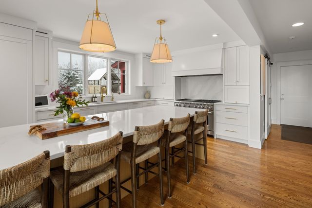 17 Hunger Lane, Stowe, VT 05672