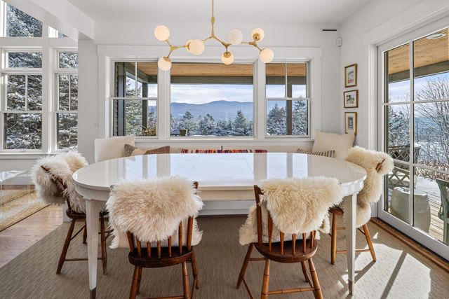 17 Hunger Lane, Stowe, VT 05672