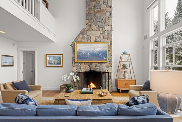 17 Hunger Lane, Stowe, VT 05672