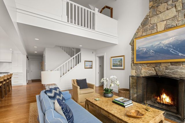 17 Hunger Lane, Stowe, VT 05672