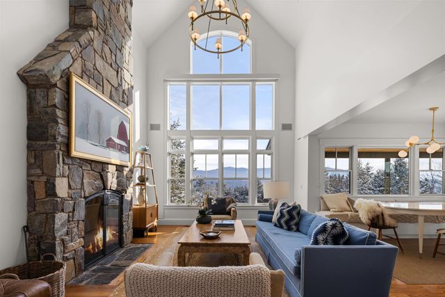 17 Hunger Lane, Stowe, VT 05672