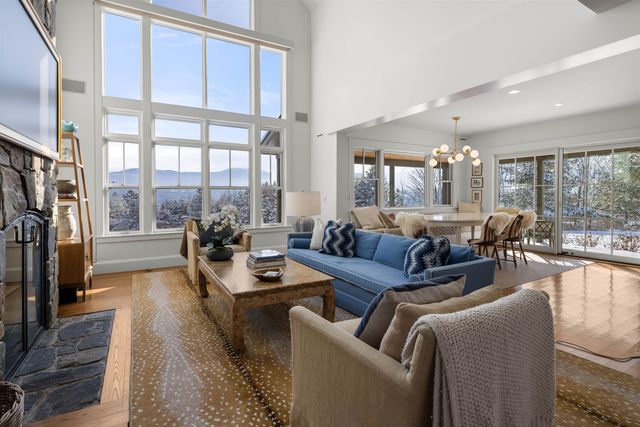 17 Hunger Lane, Stowe, VT 05672