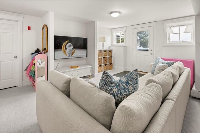 17 Hunger Lane, Stowe, VT 05672