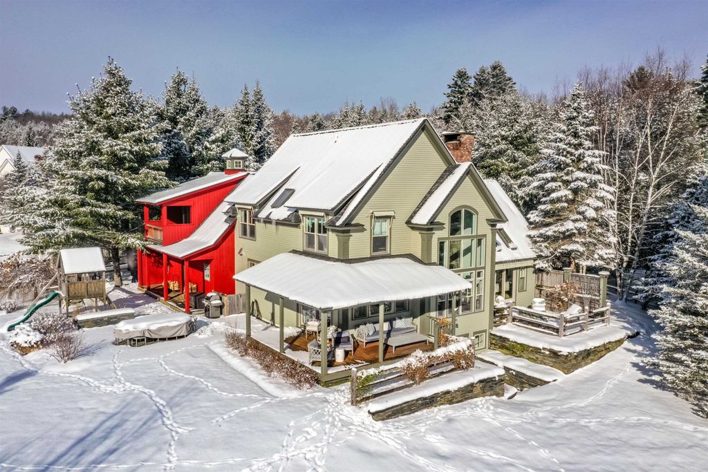 17 Hunger Lane, Stowe, VT 05672
