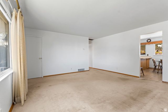 5170 S CHARLOTTE AVE, Kearns, UT 84118
