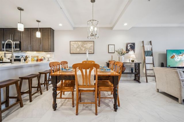 16300 COUNTY ROAD 455 503, Montverde, FL 34756