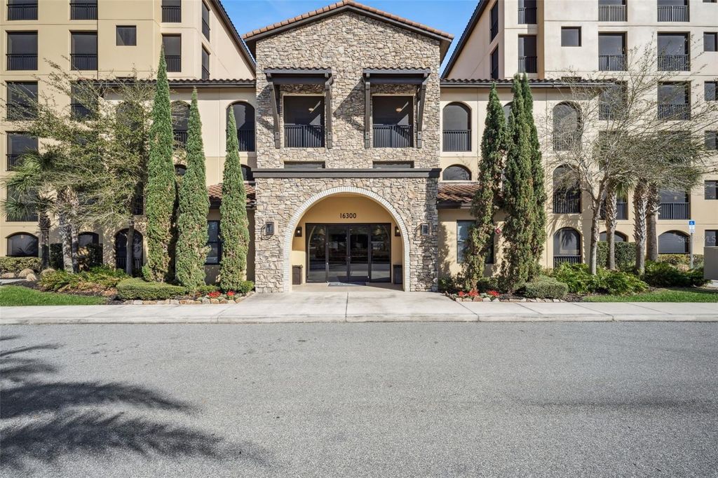 16300 COUNTY ROAD 455 503, Montverde, FL 34756