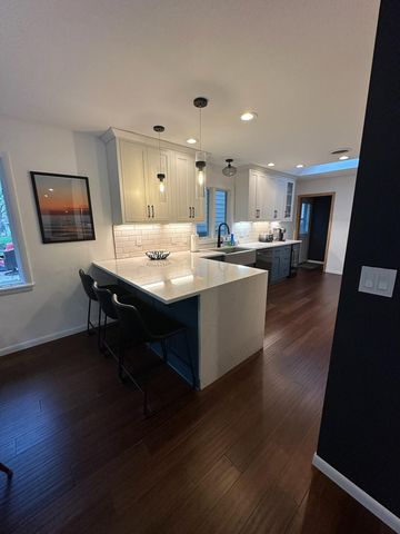 529 W Park Lane, Albert Lea, MN 56007