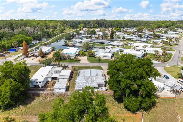 11504 HICKORY LANE, Tavares, FL 32778