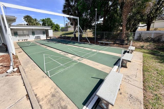 11504 HICKORY LANE, Tavares, FL 32778