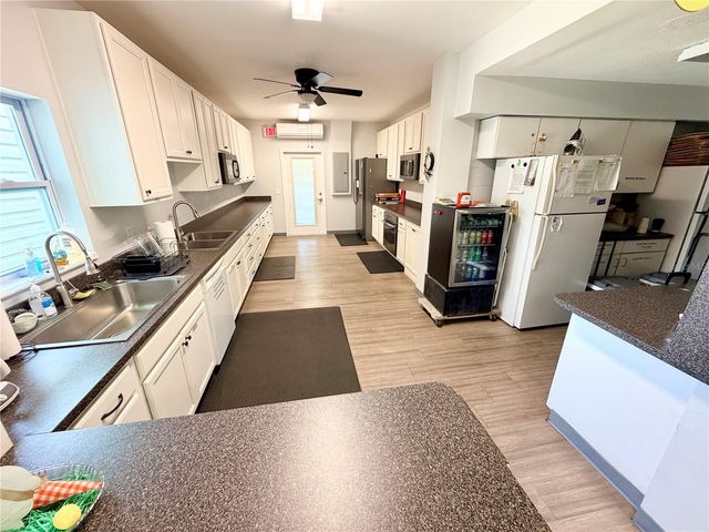 11504 HICKORY LANE, Tavares, FL 32778