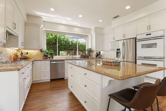 4582 Pine Valley Cir, Stockton, CA 95219