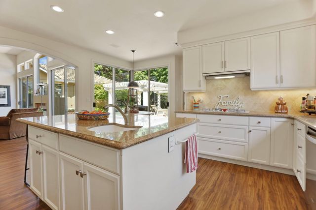 4582 Pine Valley Cir, Stockton, CA 95219