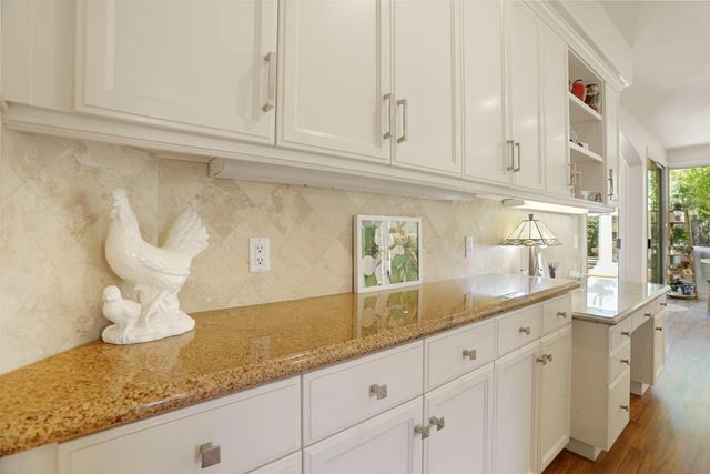 4582 Pine Valley Cir, Stockton, CA 95219