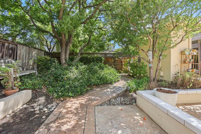 4582 Pine Valley Cir, Stockton, CA 95219