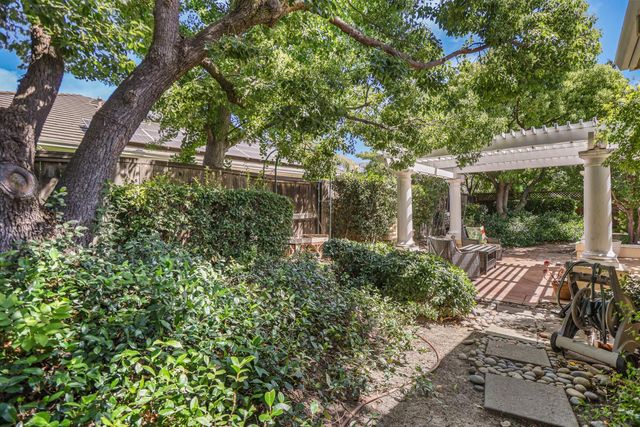 4582 Pine Valley Cir, Stockton, CA 95219