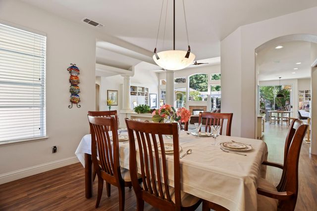 4582 Pine Valley Cir, Stockton, CA 95219