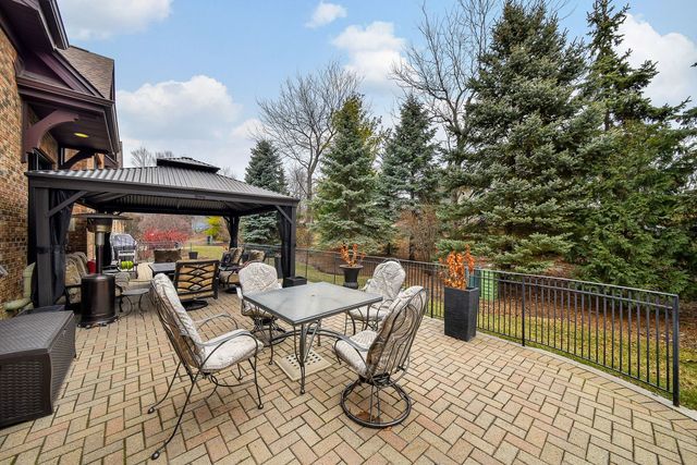 2009 MacKenzie Place 2009, Wheaton, IL 60187