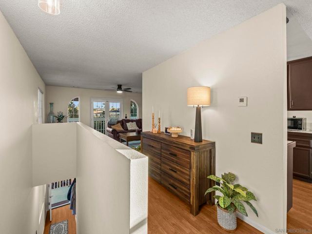 406 408 & 408B E Ave, Coronado, CA 92118