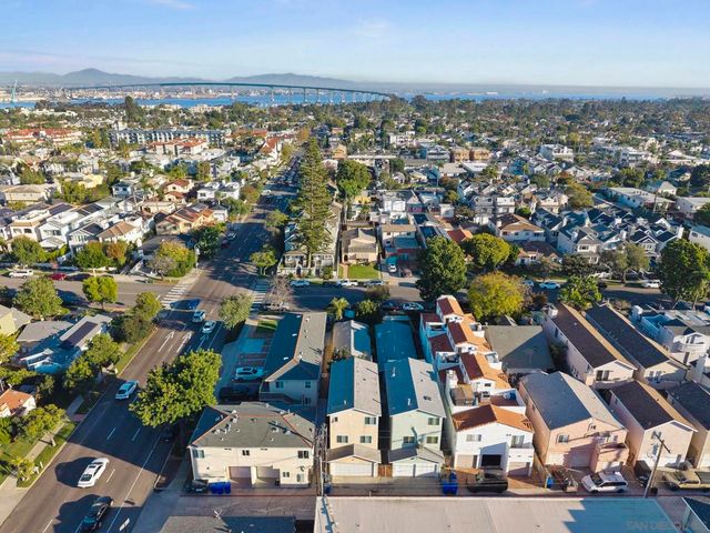 406 408 & 408B E Ave, Coronado, CA 92118