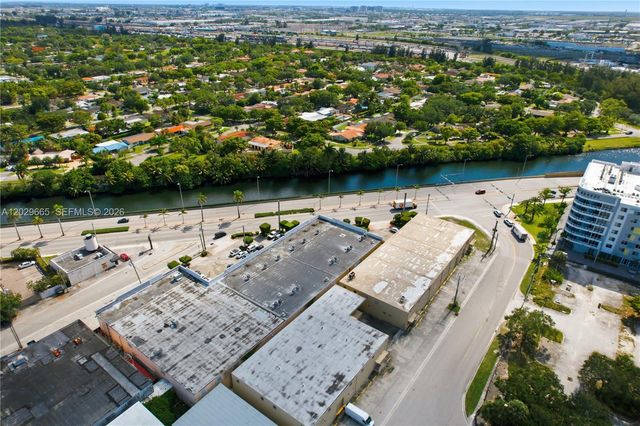 1815 W Okeechobee Road, Hialeah, FL 33010