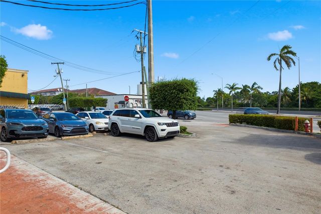 1815 W Okeechobee Road, Hialeah, FL 33010