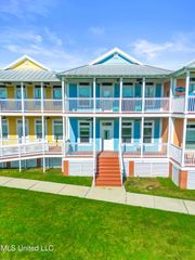1515 E Beach Boulevard, 114, Pass Christian, MS 39571