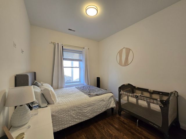 723 W 34th Street 2E, Chicago, IL 60609