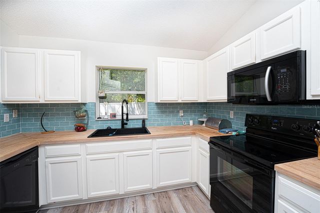 5 ZAMMER COURT, Palm Coast, FL 32164