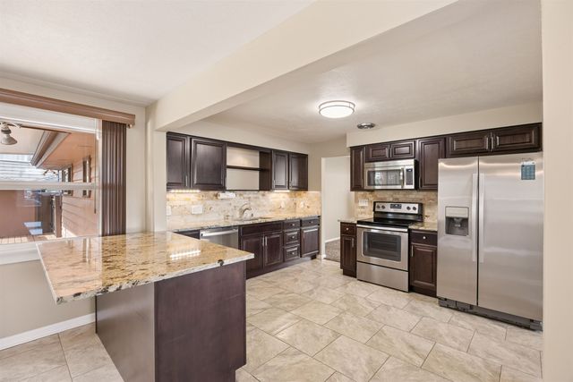 3407 W Lyons Ave, Spokane, WA 99208