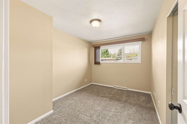 3407 W Lyons Ave, Spokane, WA 99208