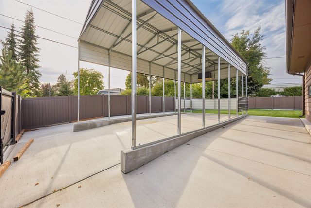 3407 W Lyons Ave, Spokane, WA 99208