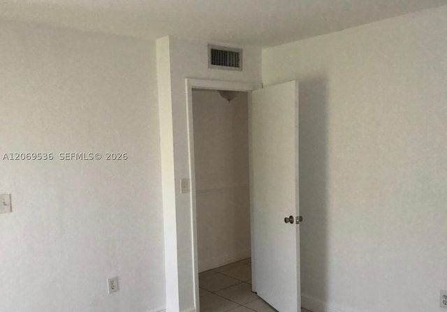 9445 SW 76th St U1, Miami, FL 33173