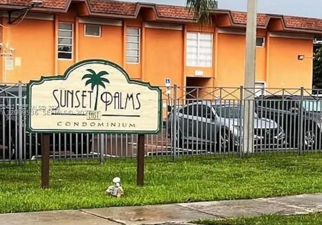 9445 SW 76th St U1, Miami, FL 33173
