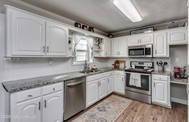 150 Mckay Lane, Brandon, MS 39042