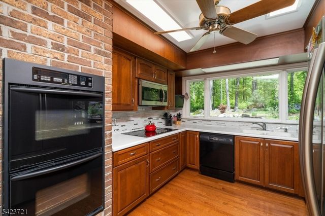 98 Snydertown Rd, East Amwell Twp., NJ 08525