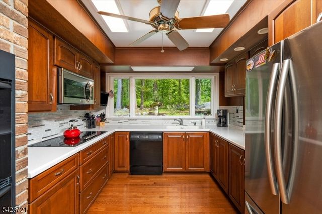 98 Snydertown Rd, East Amwell Twp., NJ 08525