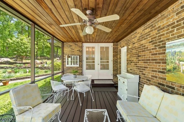 98 Snydertown Rd, East Amwell Twp., NJ 08525