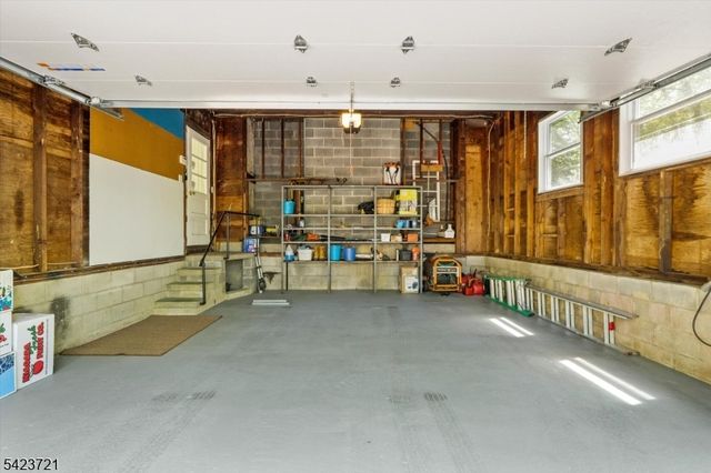 98 Snydertown Rd, East Amwell Twp., NJ 08525
