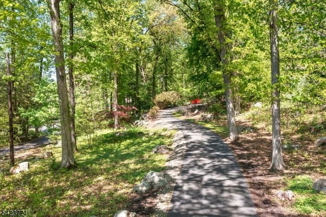 98 Snydertown Rd, East Amwell Twp., NJ 08525