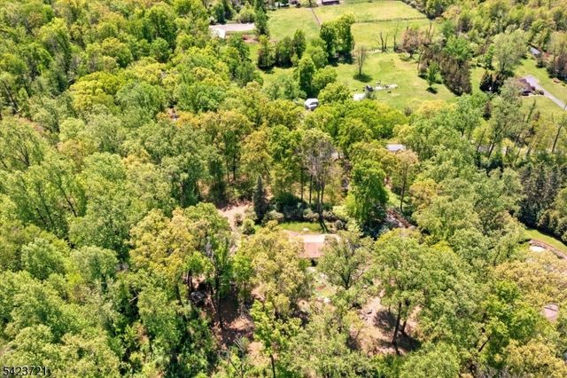 98 Snydertown Rd, East Amwell Twp., NJ 08525