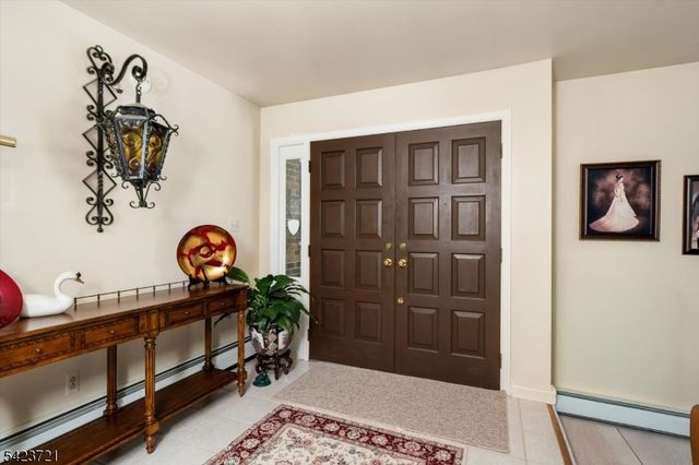 98 Snydertown Rd, East Amwell Twp., NJ 08525