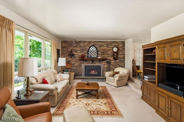 98 Snydertown Rd, East Amwell Twp., NJ 08525