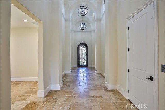 22477 Boating Way, Canyon Lake, CA 92587