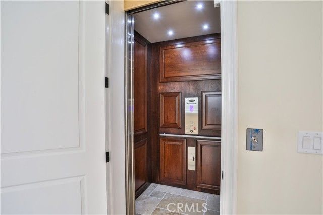 22477 Boating Way, Canyon Lake, CA 92587