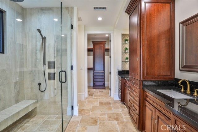 22477 Boating Way, Canyon Lake, CA 92587