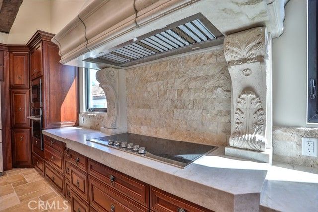 22477 Boating Way, Canyon Lake, CA 92587