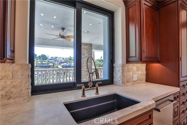 22477 Boating Way, Canyon Lake, CA 92587